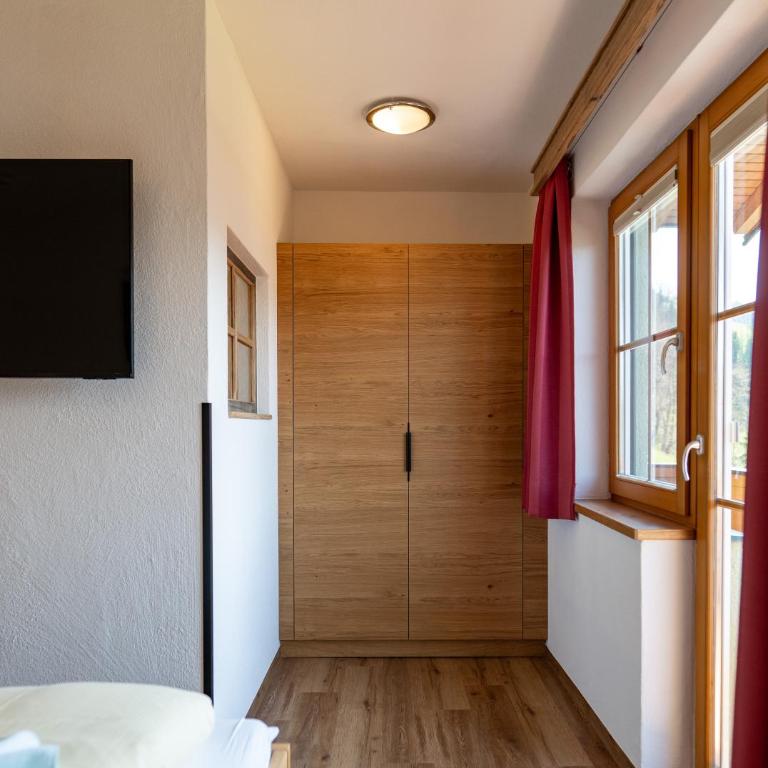 Pension Bergbauernhof Irxner - Apartment mit Blick auf die Berge - 10