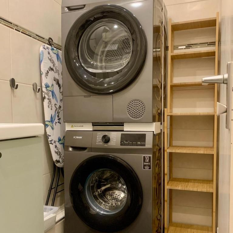 Apartment in central location with free parking space - Appartement 2 Chambres - 12