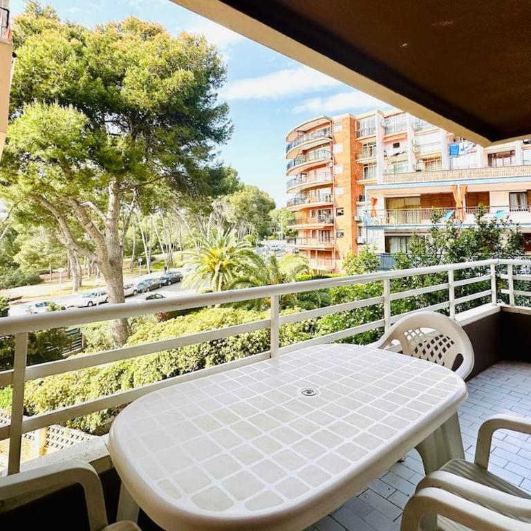 Home Clipper Salou - Two-Bedroom Apartment with Balcony - 2