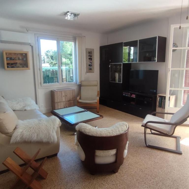 Joli T3 La Louvière - Two-Bedroom Apartment - 7