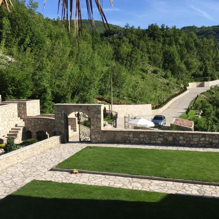 Blake's Villa - Two-Bedroom Villa - 37