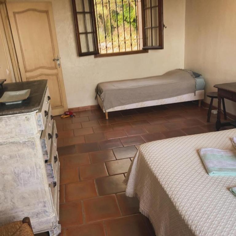Le Belvedere, family home with pool, panoramic view - Villa avec Piscine Privée - 31