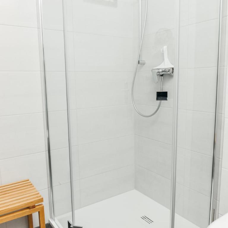 Ferienwohnung Kaiserblick - Pool Sauna Bergsicht - Appartement 1 Chambre avec Balcon et Vue sur les Montagnes - 5