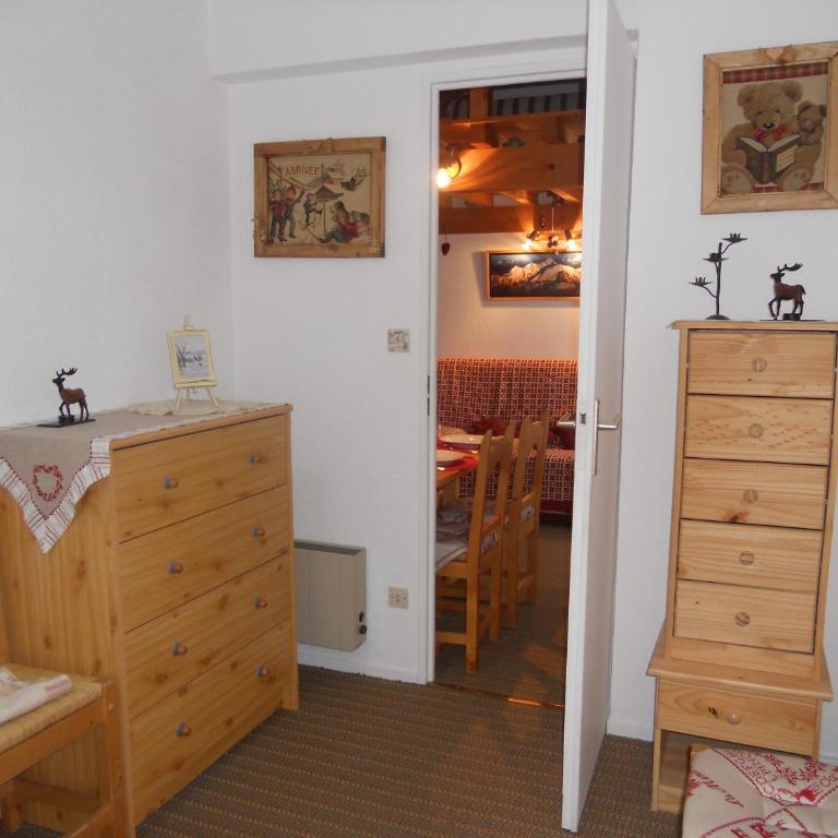 Appartement Balcon piscine tennis vue Montagne - Apartamento de 2 dormitorios con balcón - 28