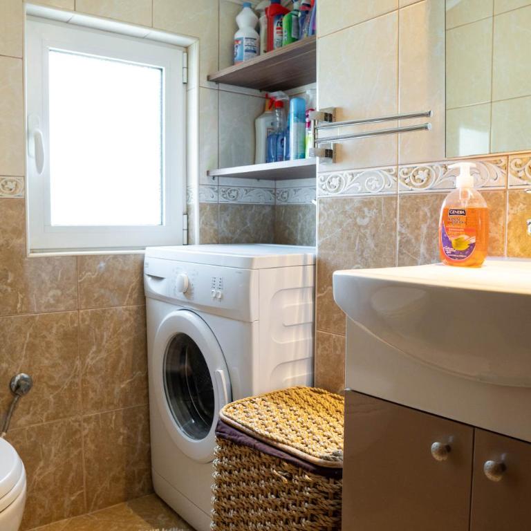 Vasko&Jana Vista Apartment - Three-Bedroom Apartment with Ocean View - 24