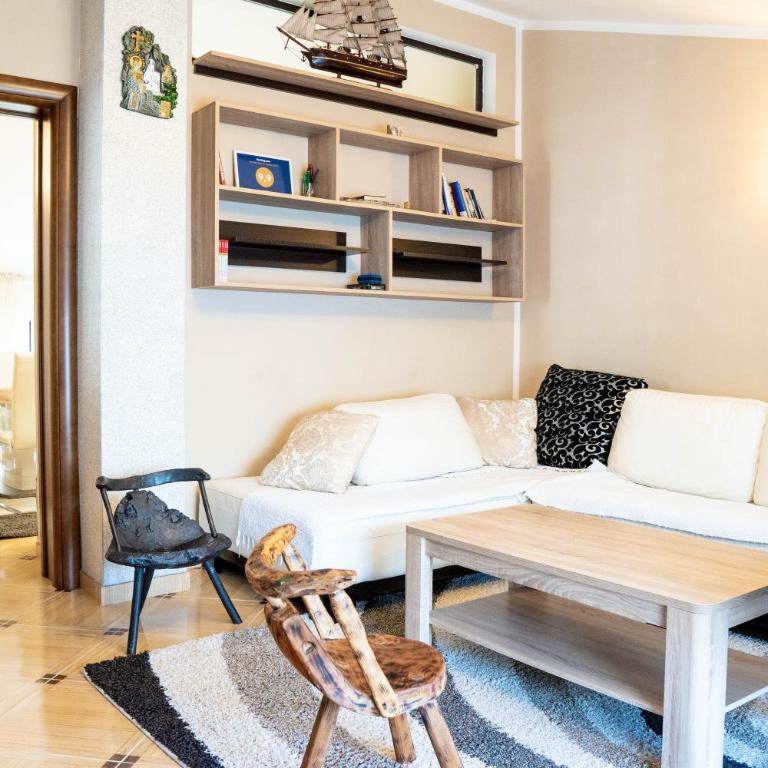 Vasko&Jana Vista Apartment - Three-Bedroom Apartment with Ocean View - 37