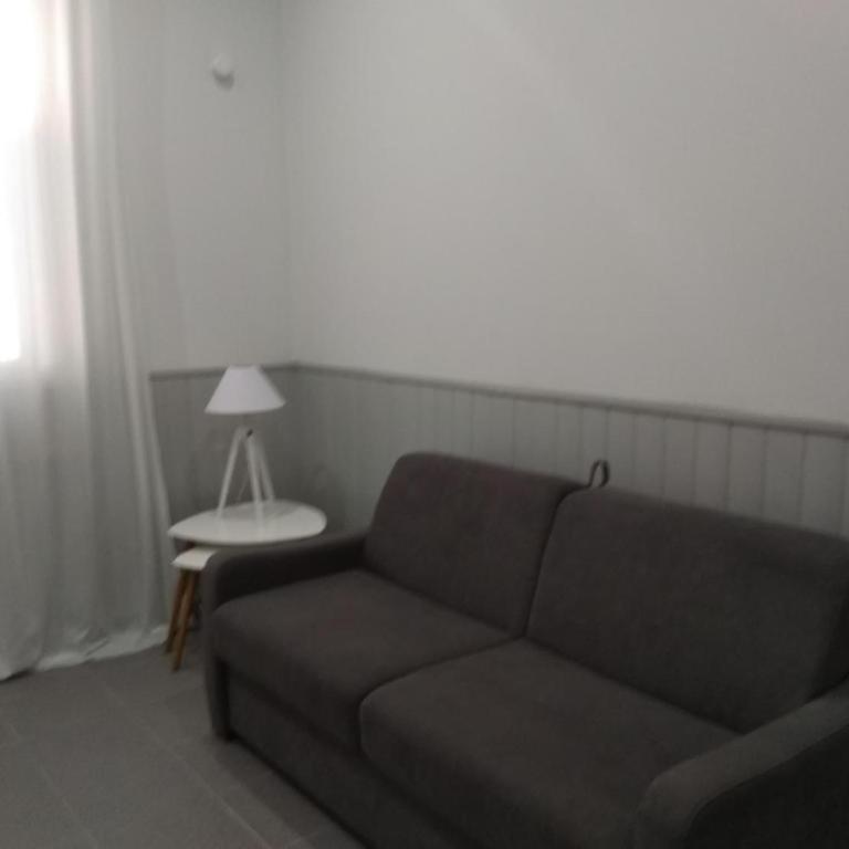 Studio avec canapé-lit - Monolocale con Divano-Letto - 5