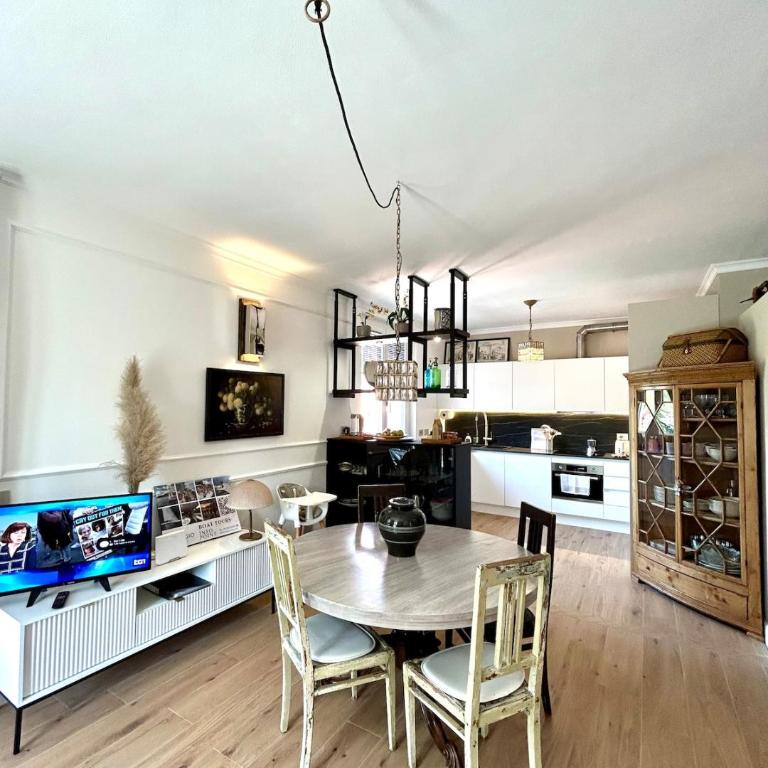 Lake Como Retreat,AC,pool,EV car - Appartamento - 17
