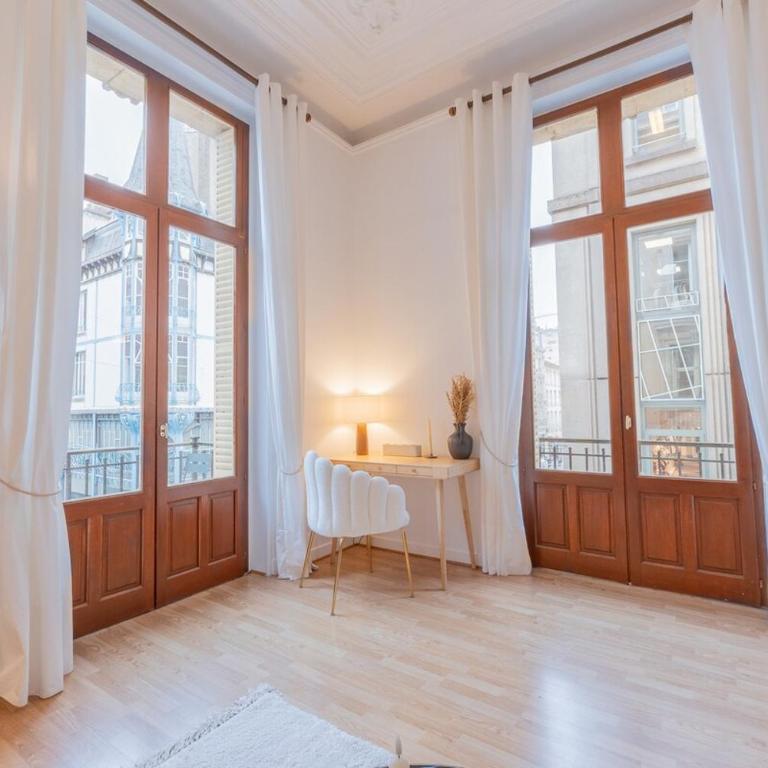 Le Saint Jean - Vue - Centre - Gare - 5 pers - Apartamento de 2 dormitorios con vistas a la ciudad - 16