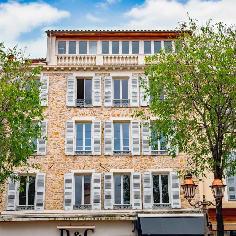 #402 Heart of Vieil Antibes - Place Nationale-High-End Newly Renovated & Furnished Appartment - Appartement 1 Chambre - 2