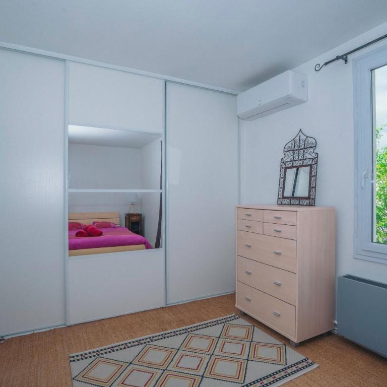 Maison entière à 300m du centre - Three-Bedroom House - 4
