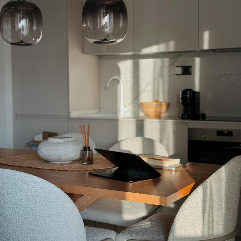 SunsetHome Marbella modern 2 beds apartament with sea view - Apartamento de 2 dormitorios con balcón y vistas al mar - 9