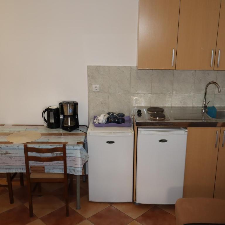 Apartmani MULIC Sutomore - Porodični Apartman s 1 Spavaćom Sobom - 6