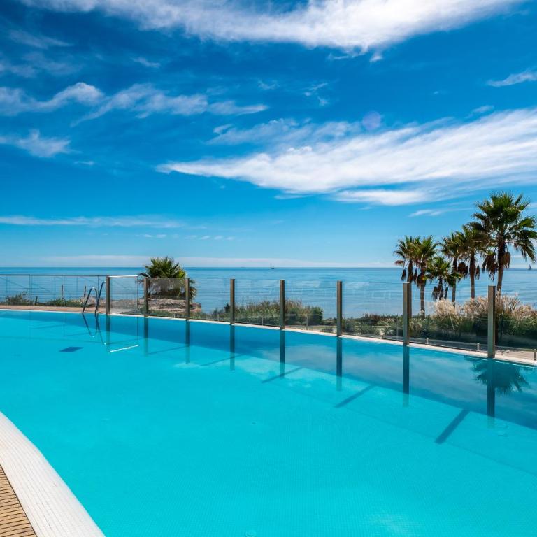 Edge Beachfront 2BR - 3 pools, 1 heated, spa, gym, cowork - Apartamento de 2 dormitorios con terraza y vistas al mar - 21
