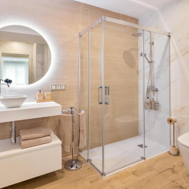Acogedor Apto a 9 min de playa " Carbayu" - Apartamento - 11