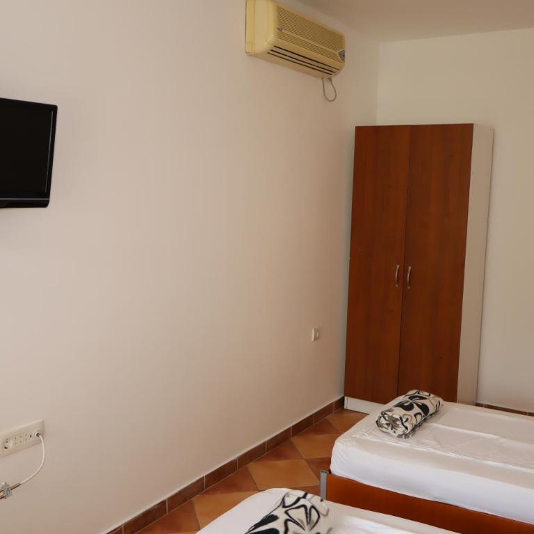 Apartmani MULIC Sutomore - Dvokrevetna Soba sa Zasebnim Krevetima - 1