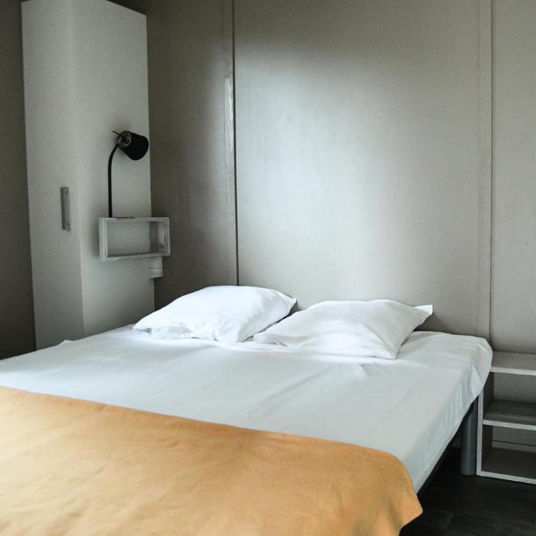 Camping Les Amandiers - Chalet 2 Chambres - 12