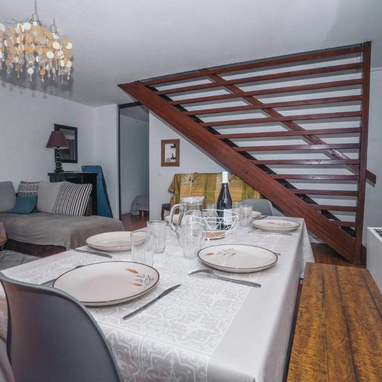 Maison entière à 300m du centre - Three-Bedroom House - 24