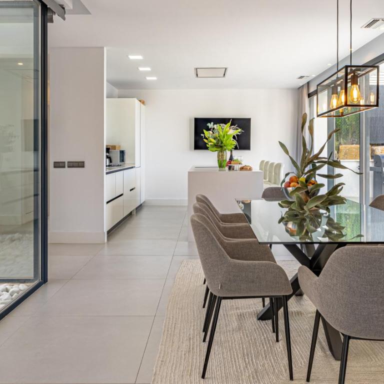 VACATION MARBELLA I Villa De La Resina, Infinity Pool, 24-7 Security, Rooftop Solarium, BBQ, Golf Community, Africa Views - Villa - 36