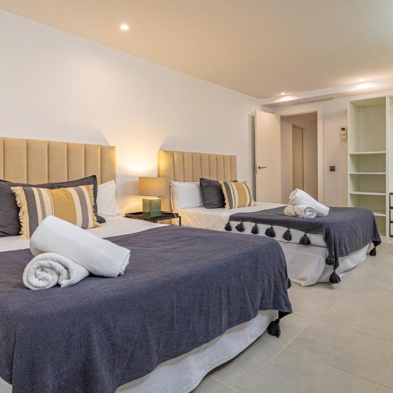 VACATION MARBELLA I Villa De La Resina, Infinity Pool, 24-7 Security, Rooftop Solarium, BBQ, Golf Community, Africa Views - Villa - 42