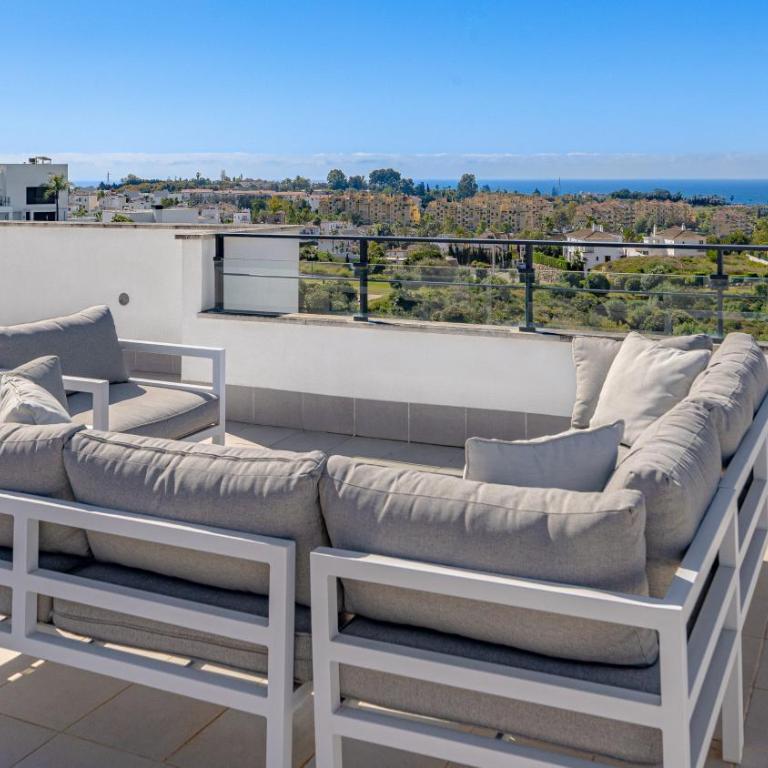 VACATION MARBELLA I Villa De La Resina, Infinity Pool, 24-7 Security, Rooftop Solarium, BBQ, Golf Community, Africa Views - Villa - 43