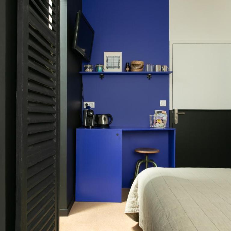 Chambre avec salle de bain et accès indépendant - Chambre Double avec Salle de Bains Privative - 12