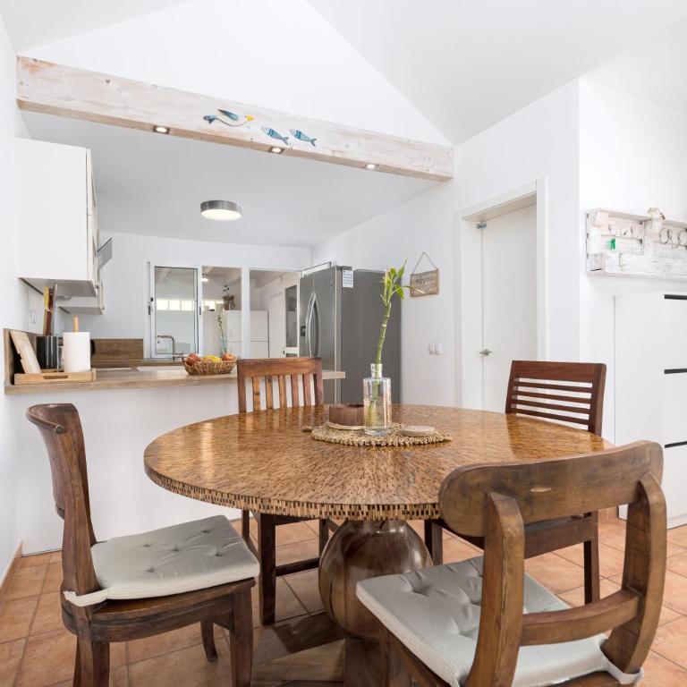 Home2Book Isla Bonita Dream Escape in Corralejo - Three-Bedroom House - 13