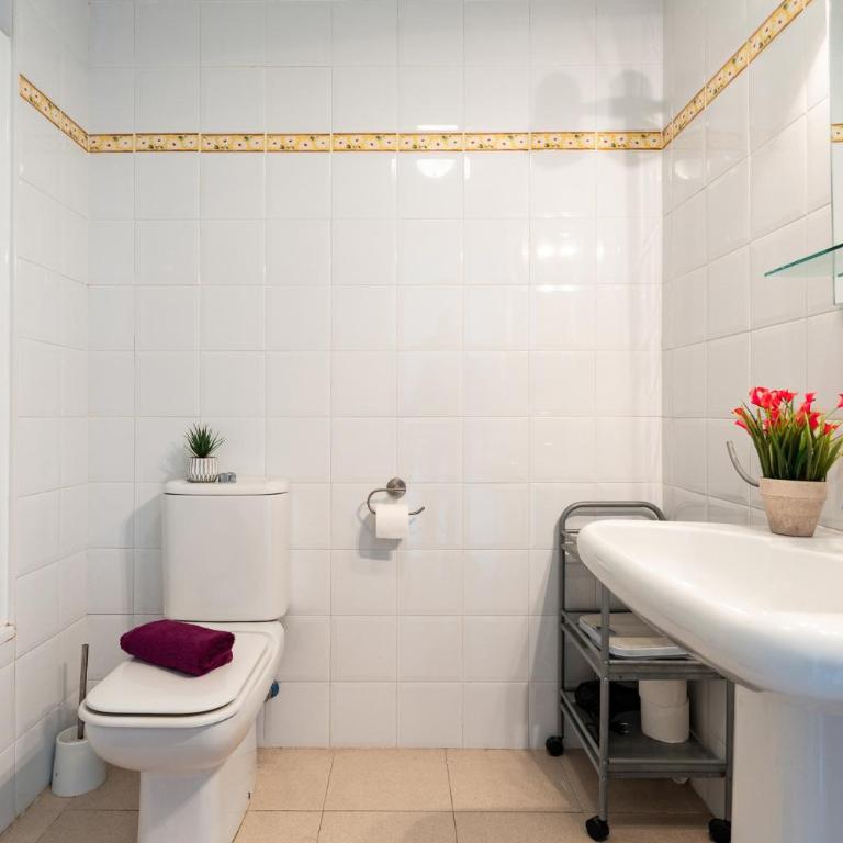 MalagaSuite Amatista Marbella - Apartamento de 2 dormitorios con vistas a la piscina - 20