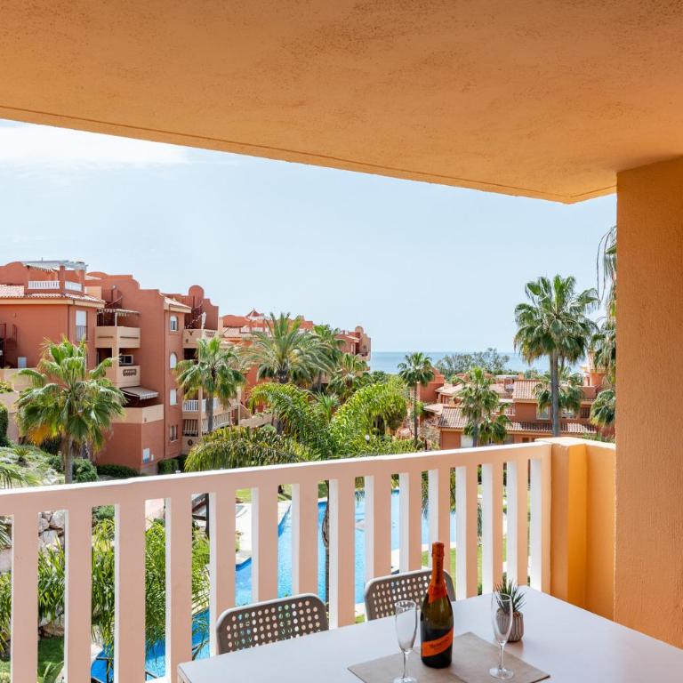 MalagaSuite Amatista Marbella - Apartamento de 2 dormitorios con vistas a la piscina - 21