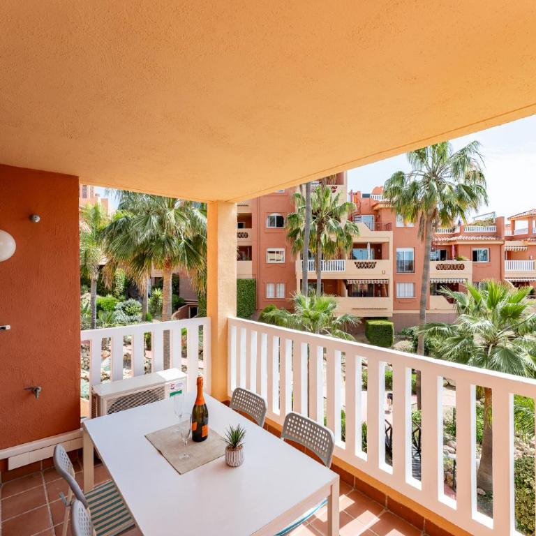 MalagaSuite Amatista Marbella - Apartamento de 2 dormitorios con vistas a la piscina - 22