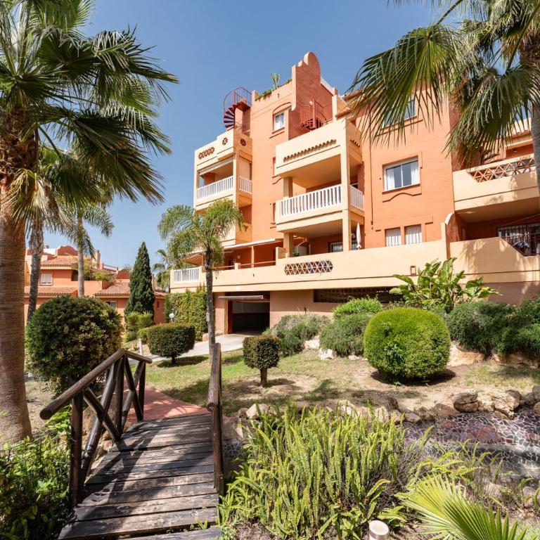 MalagaSuite Amatista Marbella - Apartamento de 2 dormitorios con vistas a la piscina - 28