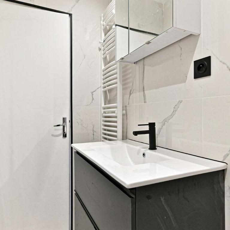 Modern Paris Moulin Rouge Apartment - Appartement 1 Chambre - 31