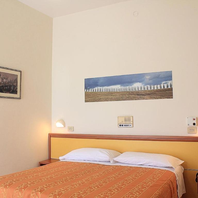 Hotel Saturno - Camera Matrimoniale - 12