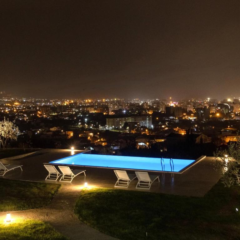 Uphill Glavanovic Villas - Three-Bedroom House - 51