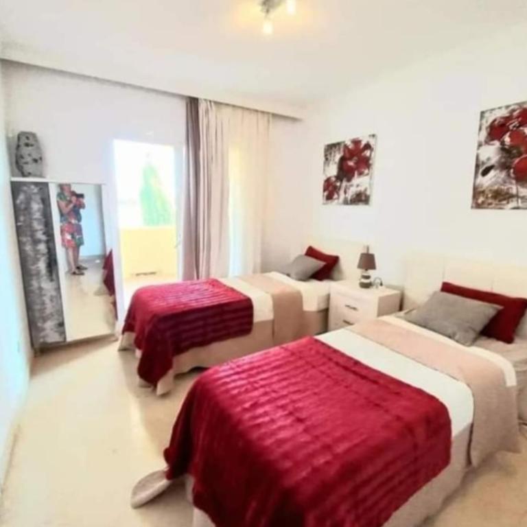bedroom, with a share bathroom in a Bed and breakfast place - Habitación Doble - 19