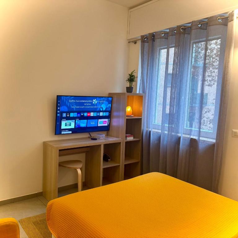 PS is just above the Subway M3 - 9mins to Duomo - Appartamento Monolocale - 15
