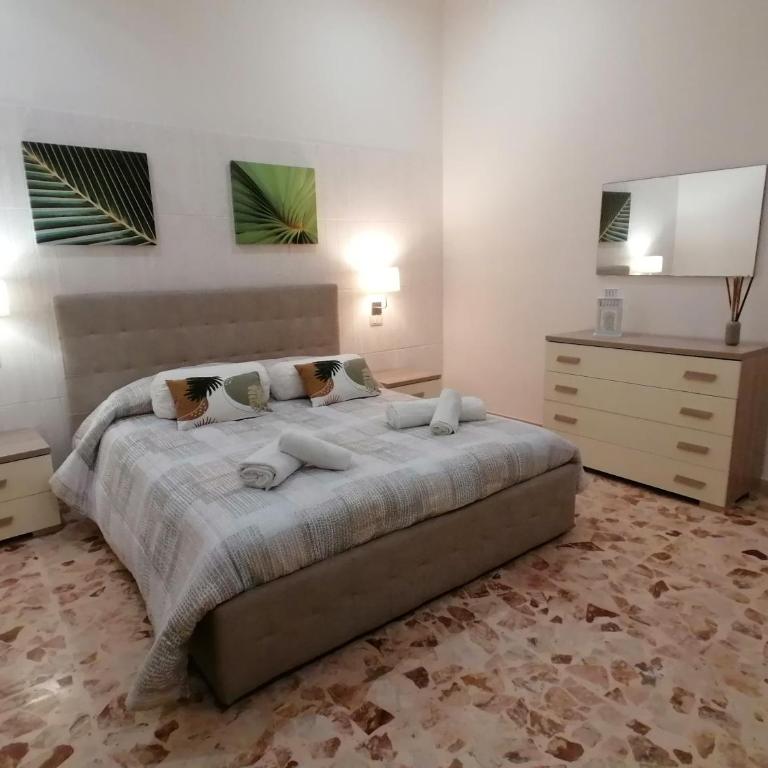 Gioele House - Appartamento con 2 Camere da Letto - 8