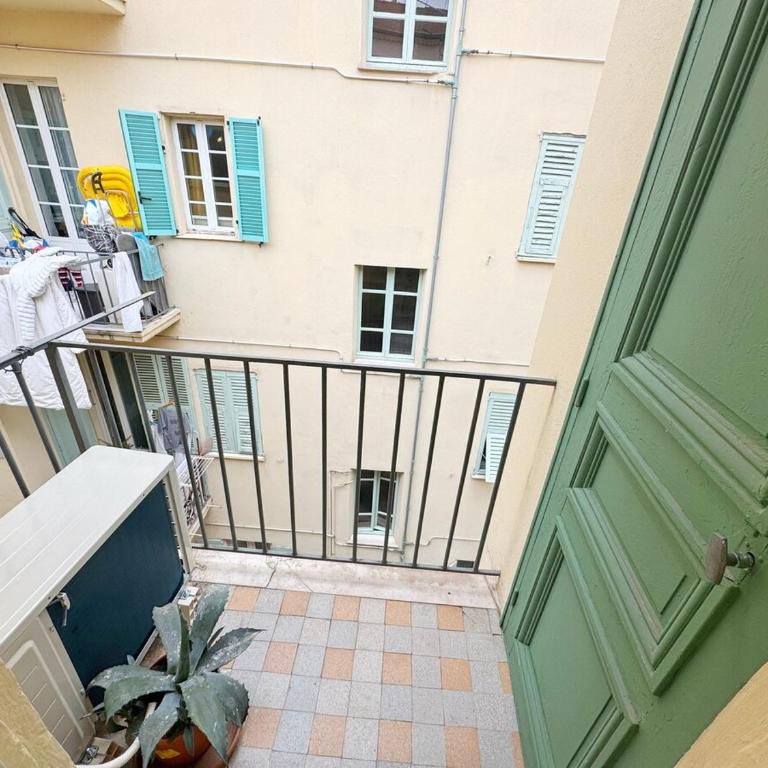 RF107 - Moderne 3P Nice Port Place du Pin - Appartement 2 Chambres - 13