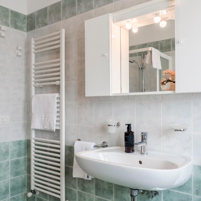TERRAZZA DI GARDA - Regarda Travel - Appartamento con 2 Camere da Letto - 23