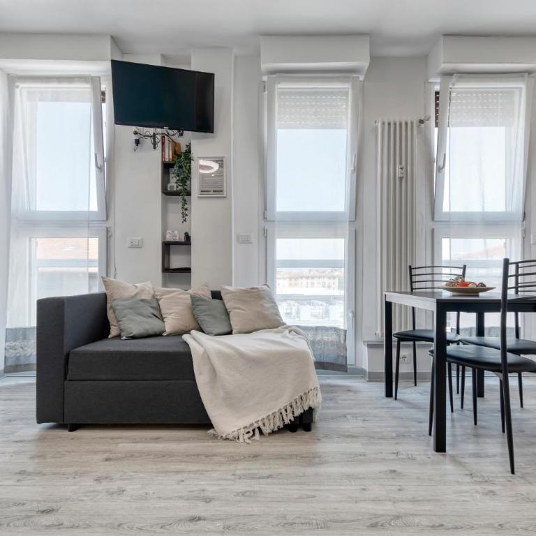 Front Station Apartment by DiffeRent - Studio - 31