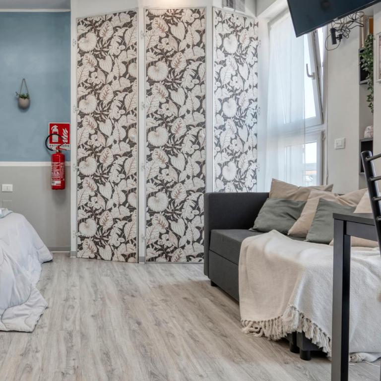 Front Station Apartment by DiffeRent - Studio - 32