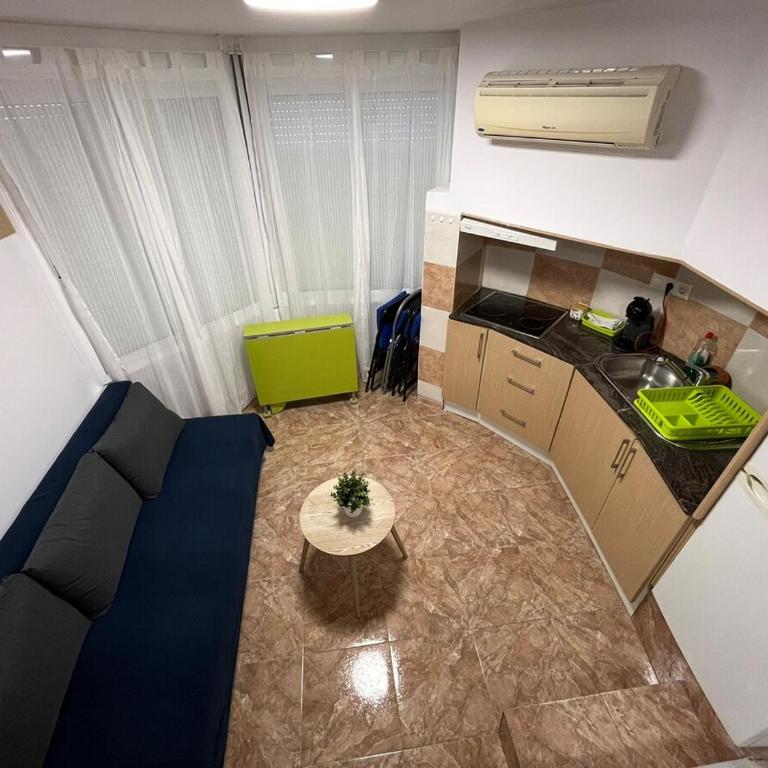 Platja de la Pineda Studio - Two-Bedroom Apartment - 9