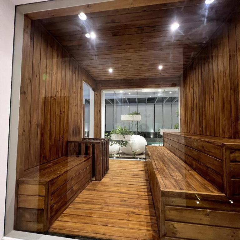 Best Location in Quito - Studio Apartment - 8