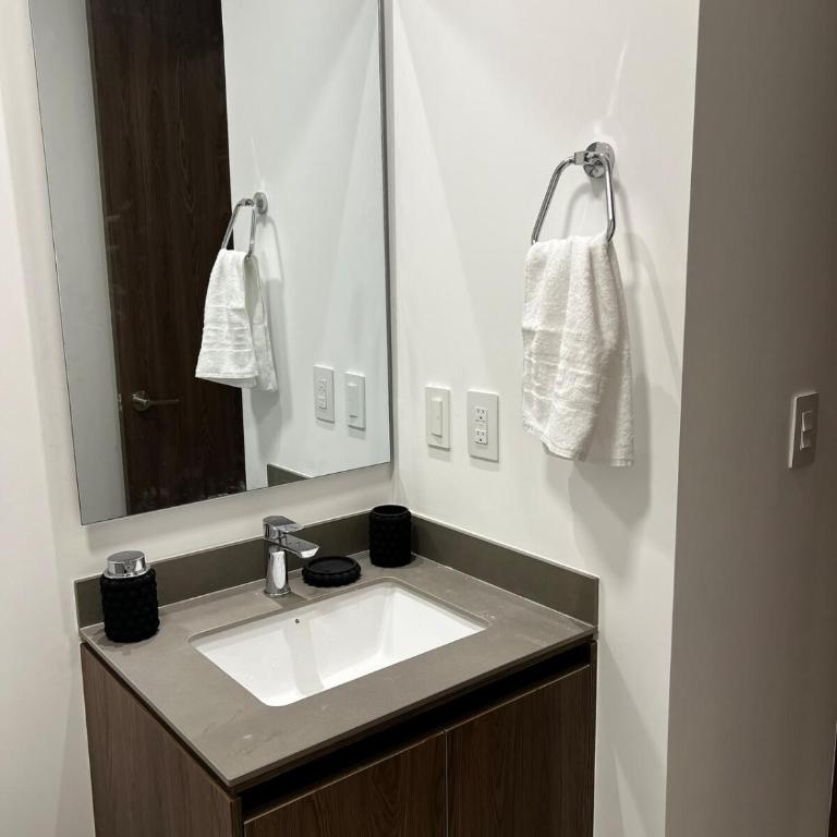 Best Location in Quito - Studio Apartment - 12