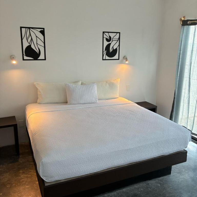 Live the Beach Life Luxury, Location and Total Comfort - One-Bedroom Deluxe Apartment - 29