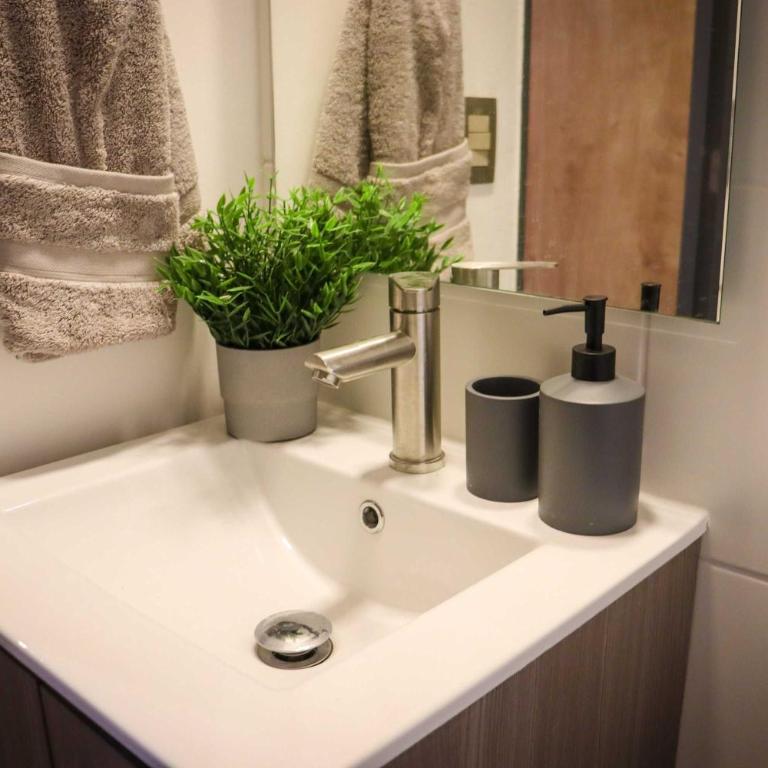 HOM I Departamento 1D1B Metro Parque Bustamante - Apartamento - 49