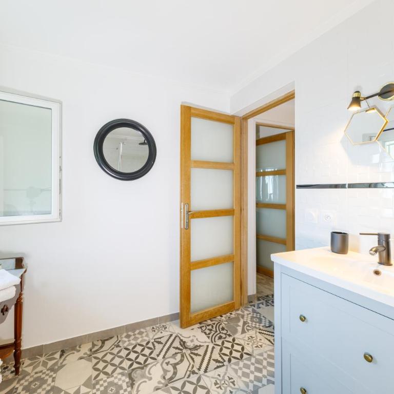 Bellavista Appartement Villa Vue Epoustouflante Parking - Two-Bedroom Apartment with Sea View - 23