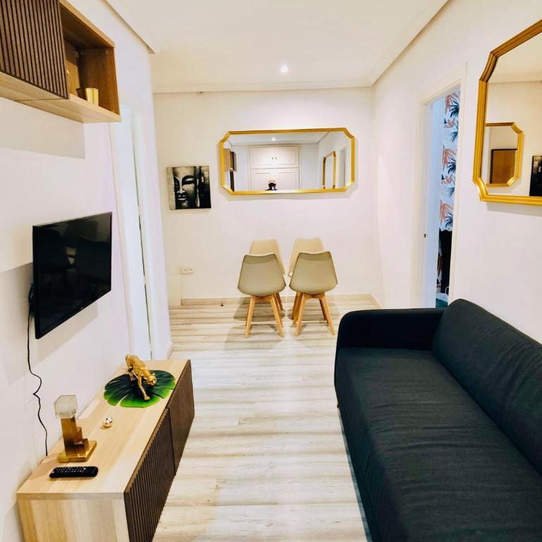 EN PLENO CENTRO de MADRID - GRAN VIA - CALLAO - SOL - Two-Bedroom Apartment - 1