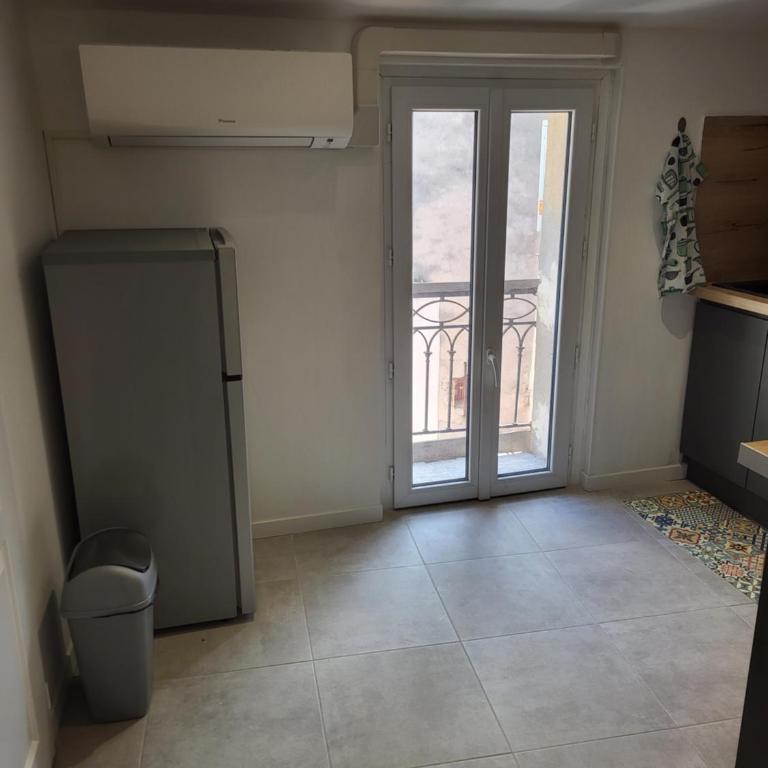 Appartement T2 - Sète centre ville - A deux pas des Halles - Apartment mit 1 Schlafzimmer - 26