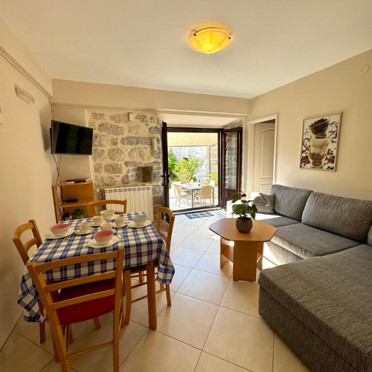 Apartments Radonicic - Two-Bedroom Apartment - 7